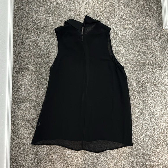 WILLOW & CLAY sheer sleeveless top beaded tie neck Large - Picture 4 of 4